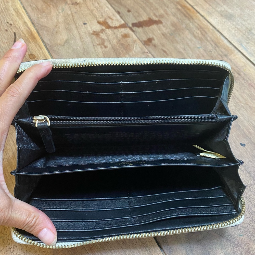 Kate Spade Grove Street Neda Zip Around Wallet Black and White - Picture 6 of 9